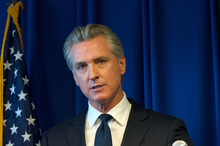 newsom-downplays-iran-drone-tip,-urges-preparedness