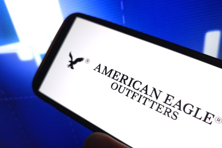 american-eagle-sees-2026-sales-strength-as-marketing-pays-off
