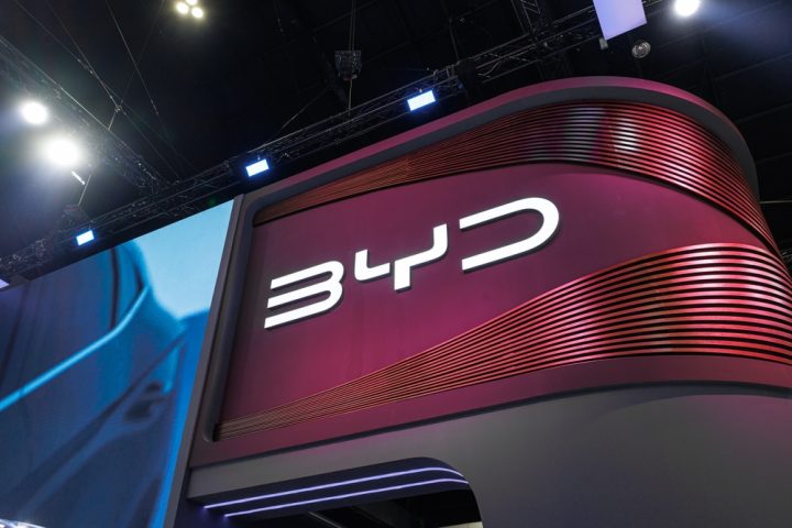 byd-loses-share-as-china-ev-demand-cools-and-rivals-surge