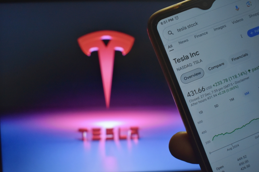 tesla-deepens-energy-push-with-lg-battery-deal