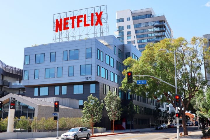 trump-discloses-netflix-bond-buys-amid-wbd-bid