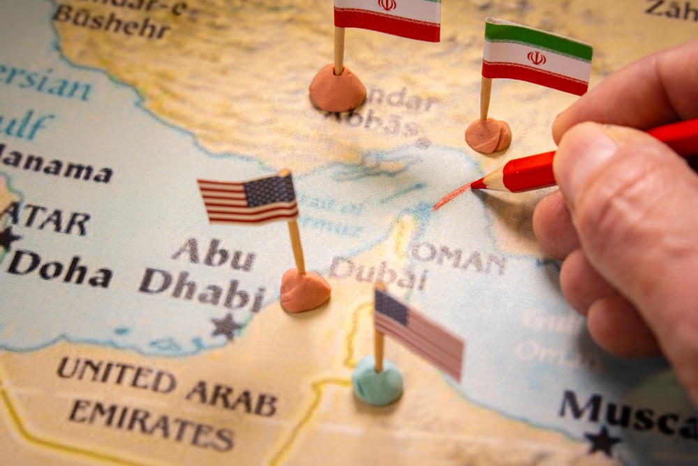 hormuz-traffic-slumps-after-us-iran-strikes