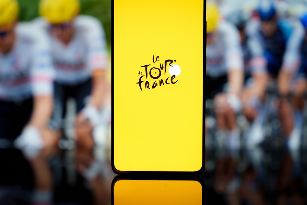 pogacar-wins-fifth-tour-de-france-title-at-27