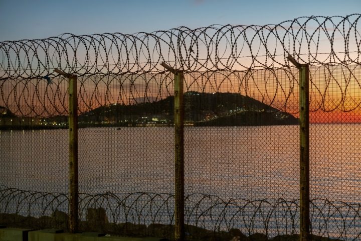 spain-sends-troops-to-ceuta-amid-migrant-surge
